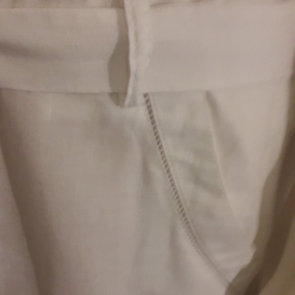 Elegant White Women's Dress - Picture 2 of 6